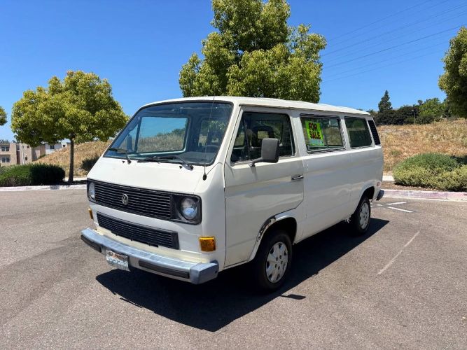 Volkswagen-Vanagon-1984-White-14