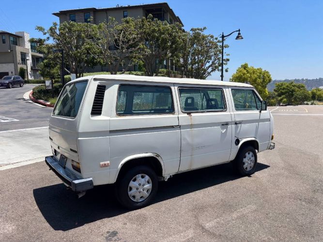 Volkswagen-Vanagon-1984-White-19