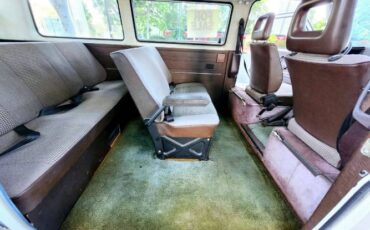 Volkswagen-Vanagon-1984-White-5