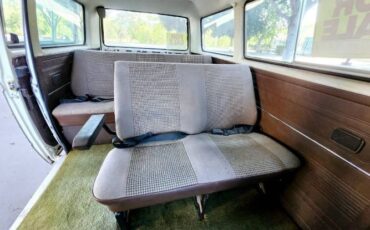 Volkswagen-Vanagon-1984-White-7