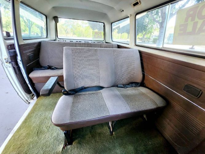 Volkswagen-Vanagon-1984-White-7