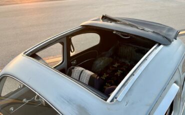Volkswagen-beetle-1957-13