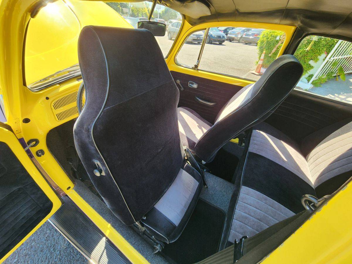 Volkswagen-beetle-1968-yellow