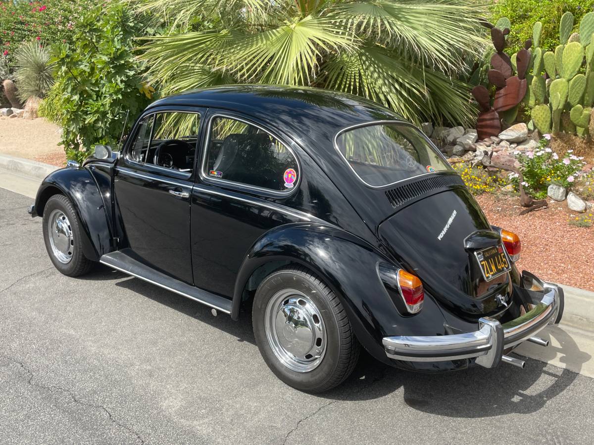 Volkswagen-beetle-1969-black-1