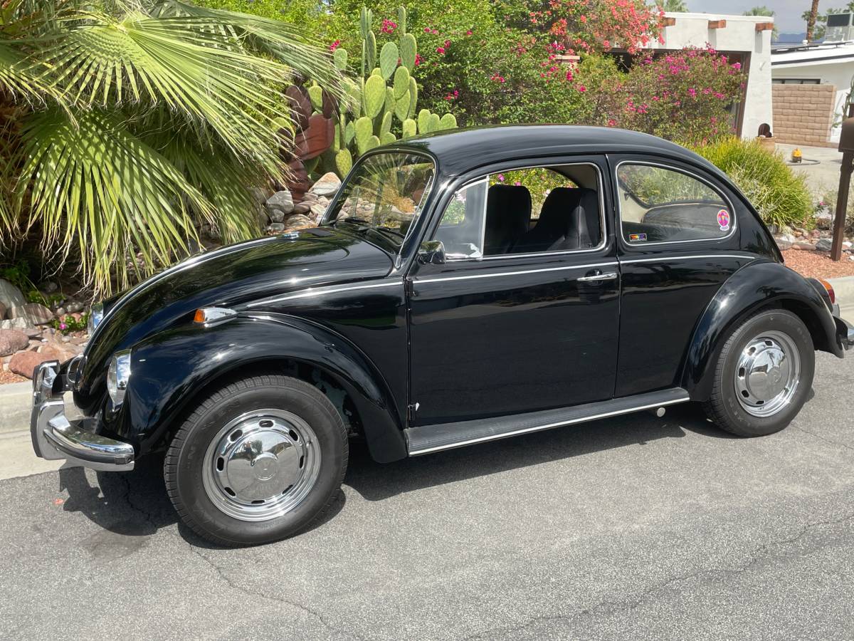 Volkswagen-beetle-1969-black-9