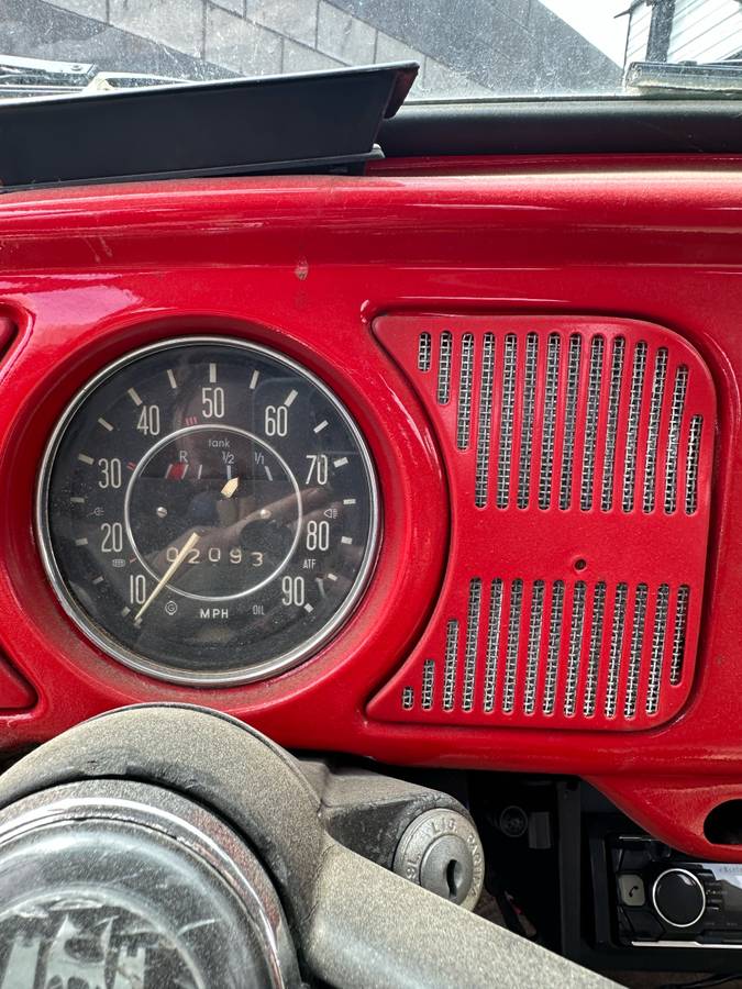 Volkswagen-beetle-1969-red-3