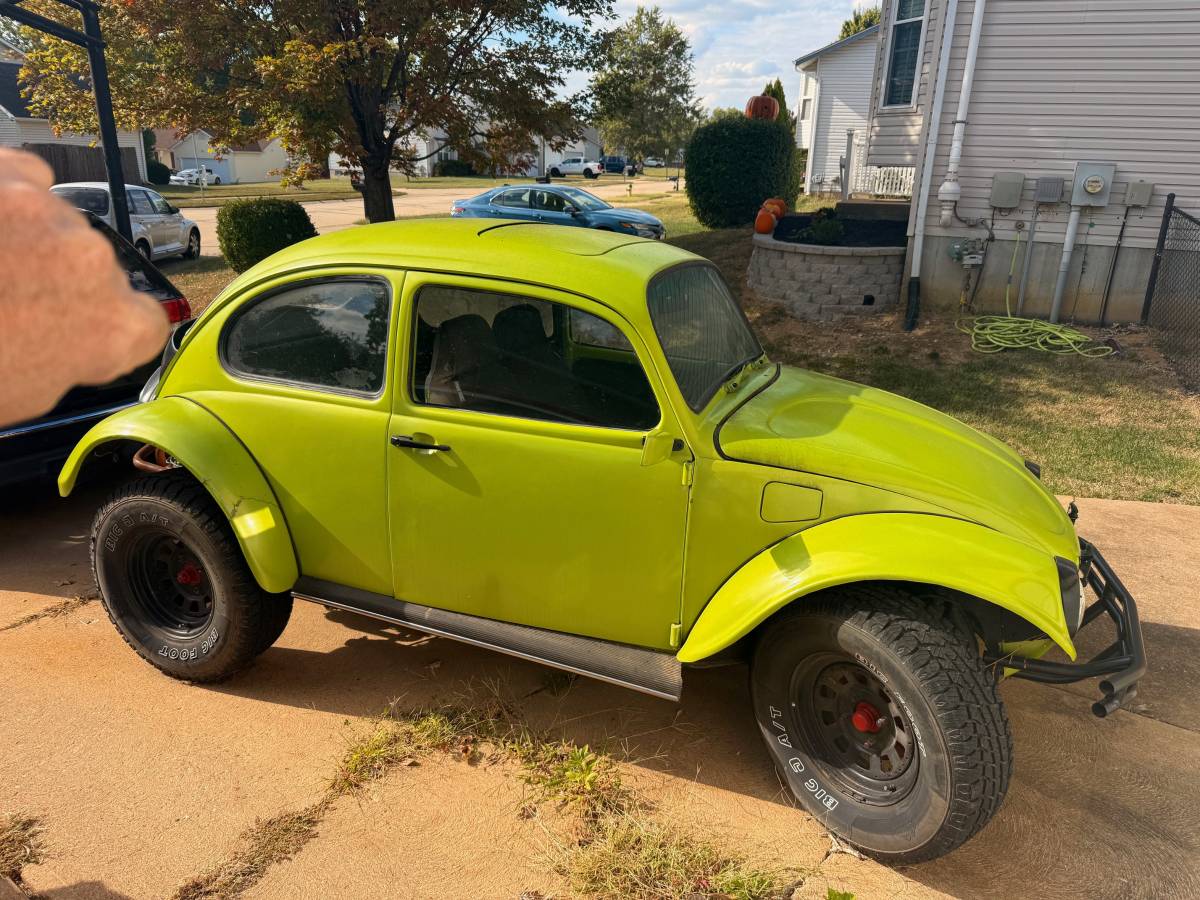 Volkswagen-beetle-1970-green-5