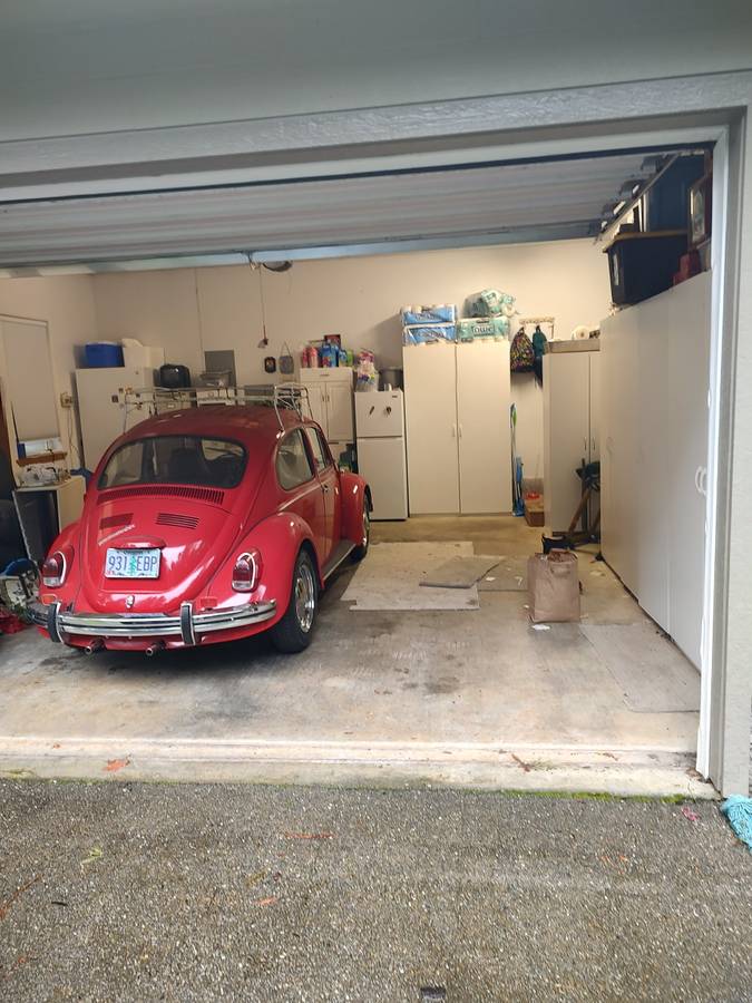 Volkswagen-beetle-1970-red-1