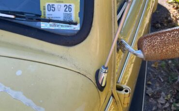 Volkswagen-beetle-1972-yellow-2