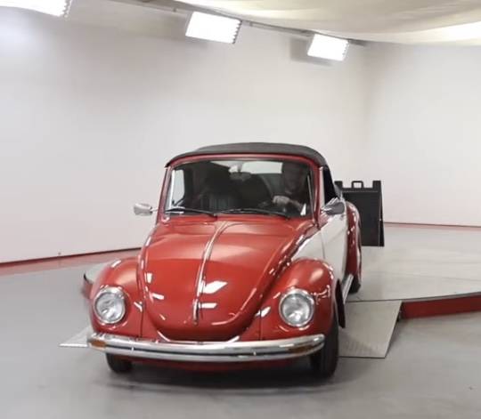Volkswagen-beetle-1973-red-7