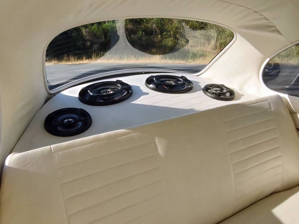 Volkswagen-beetle-1974-13