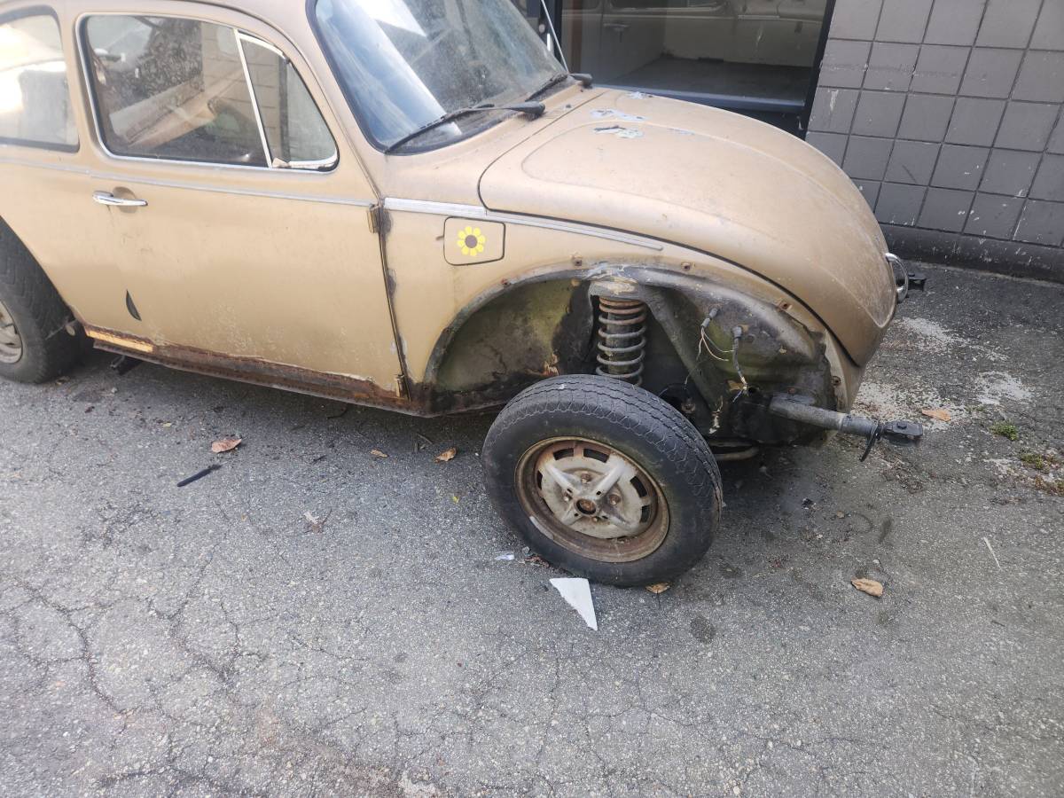 Volkswagen-beetle-1975-2