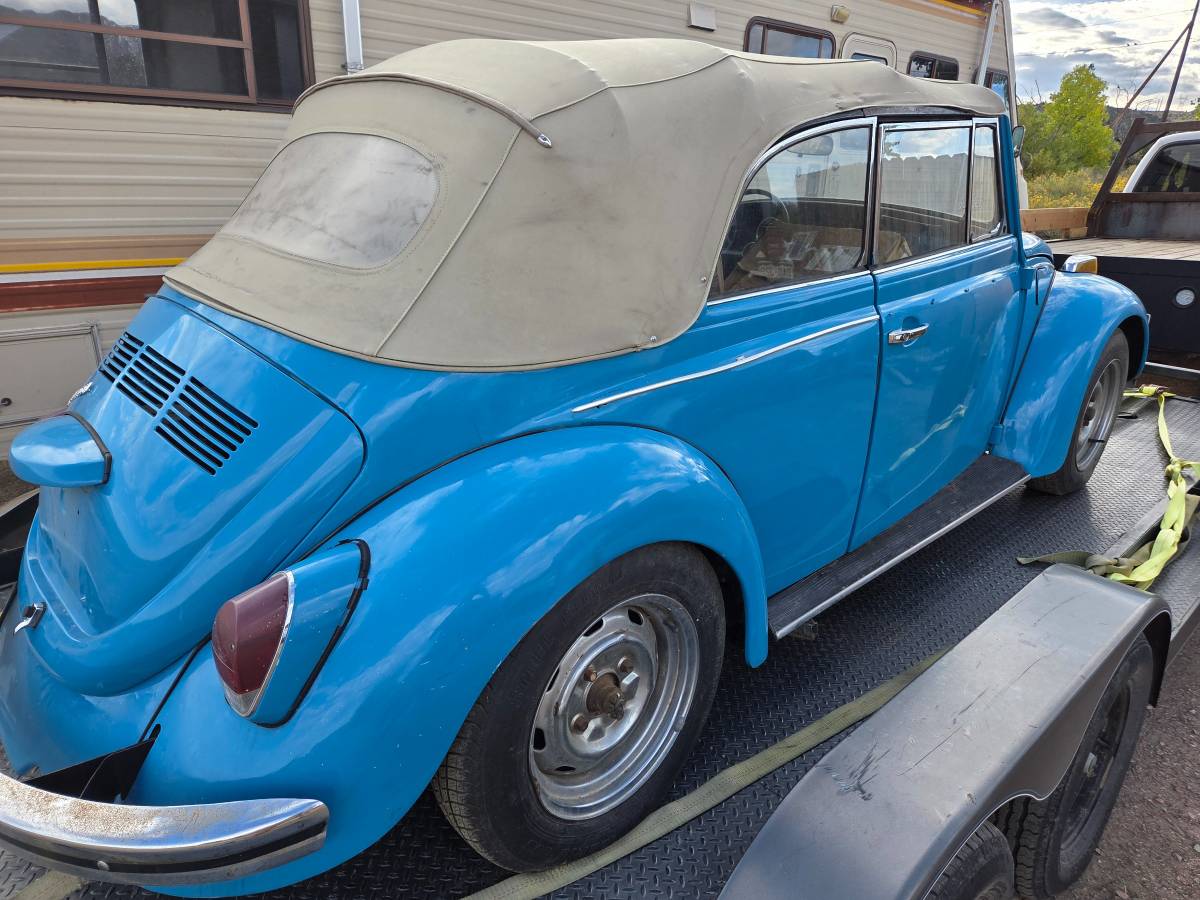 Volkswagen-beetle-convertible-1969-blue-6