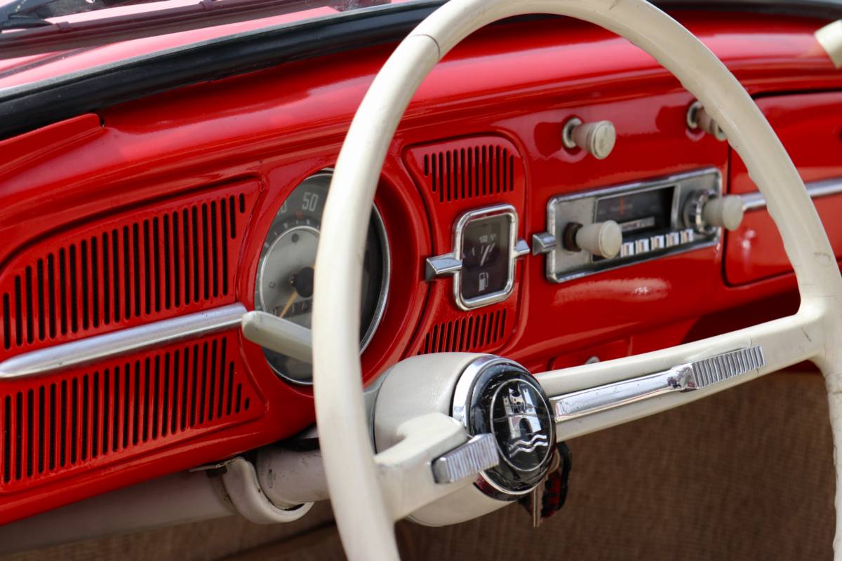 Volkswagen-bug-1965-red-12