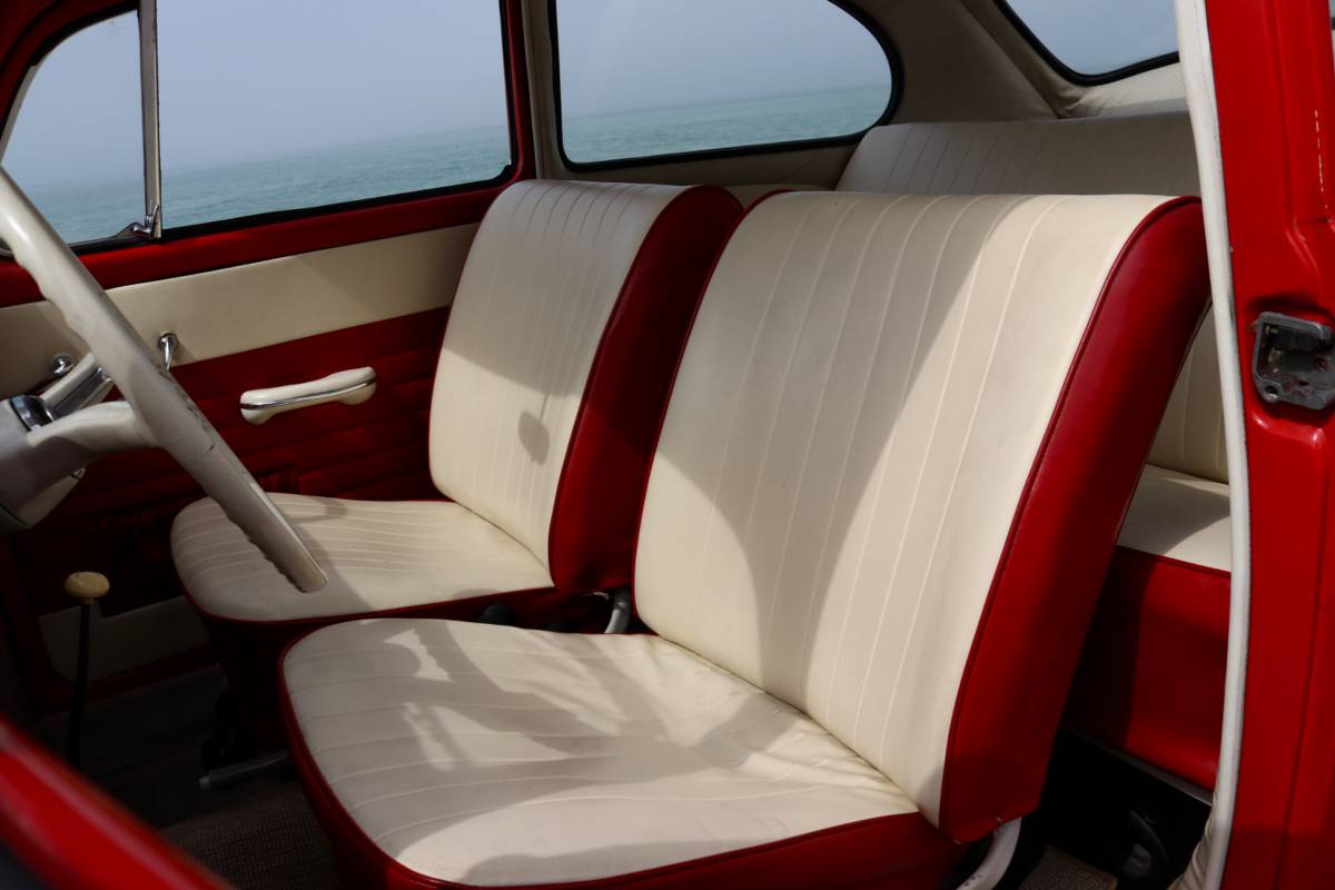 Volkswagen-bug-1965-red-13