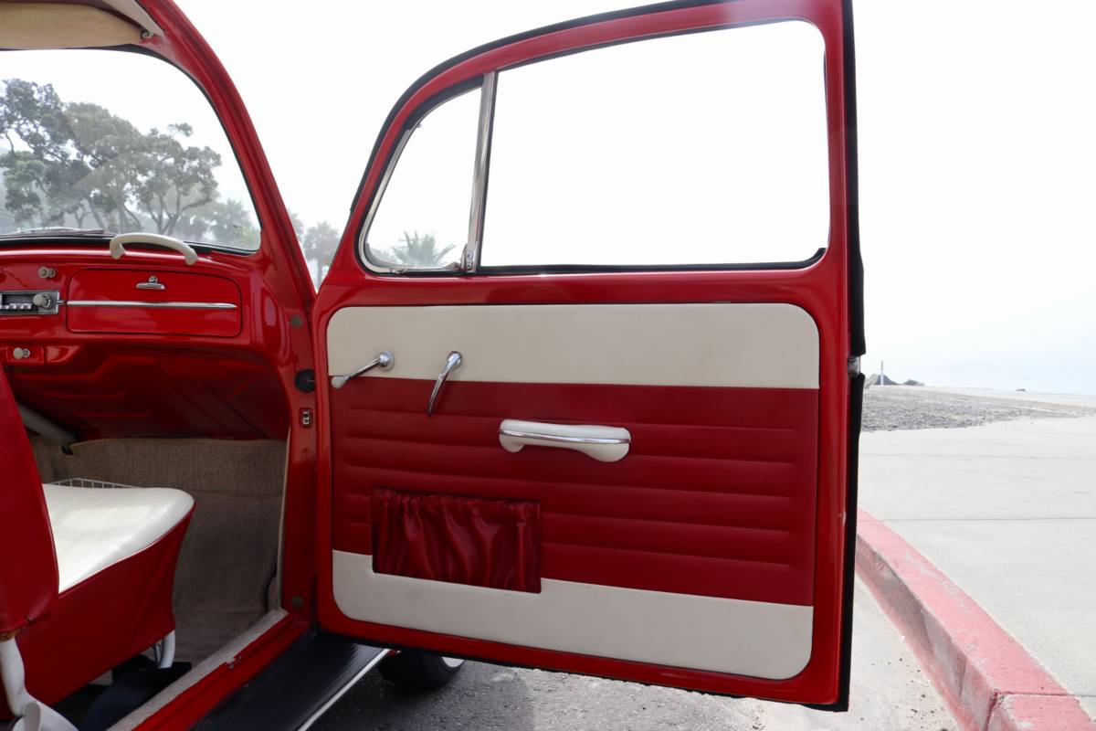 Volkswagen-bug-1965-red-15