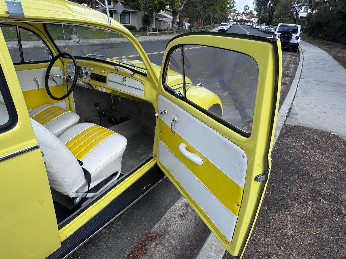 Volkswagen-bug-beetle-1963-yellow-15