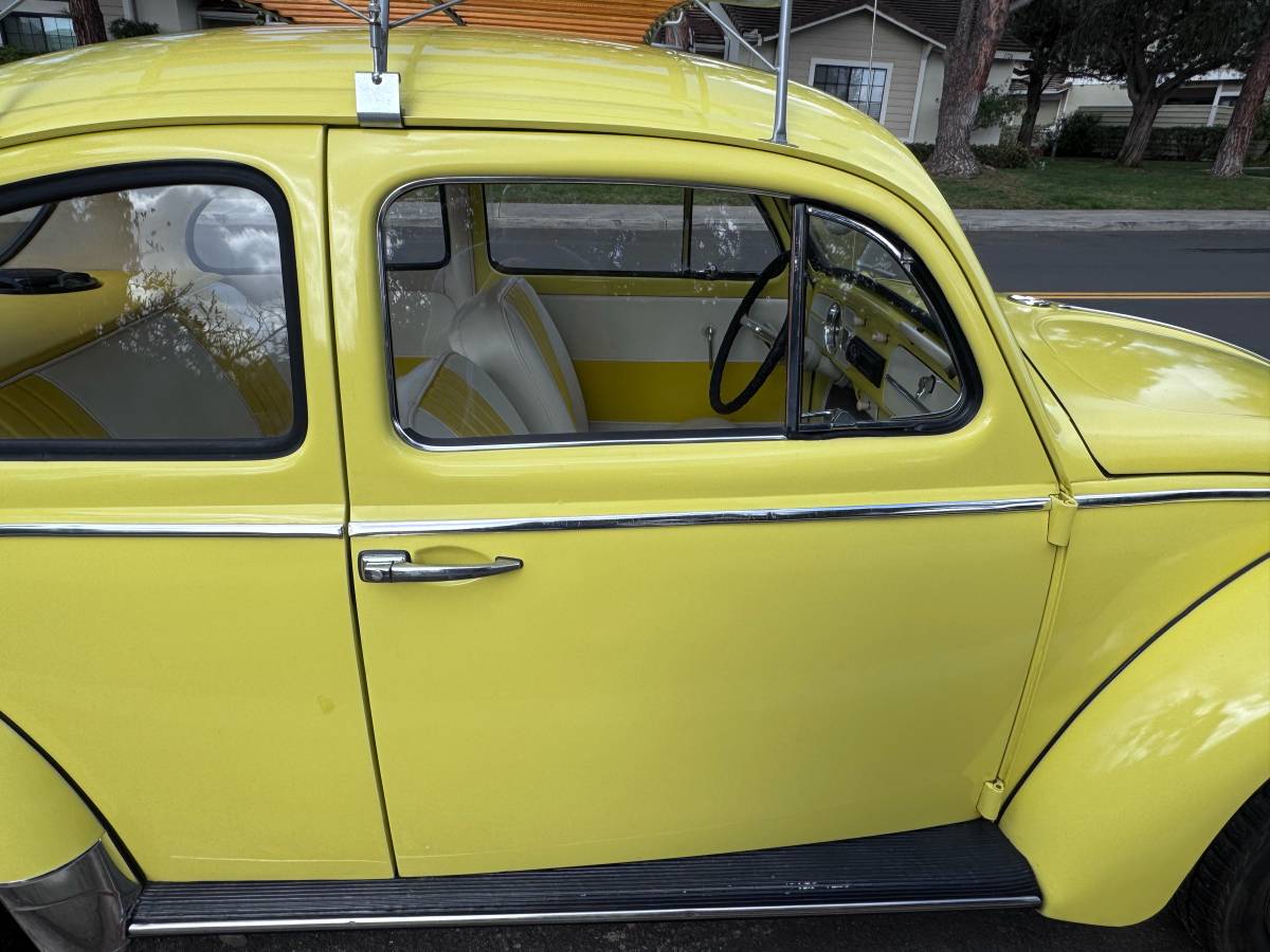 Volkswagen-bug-beetle-1963-yellow-17