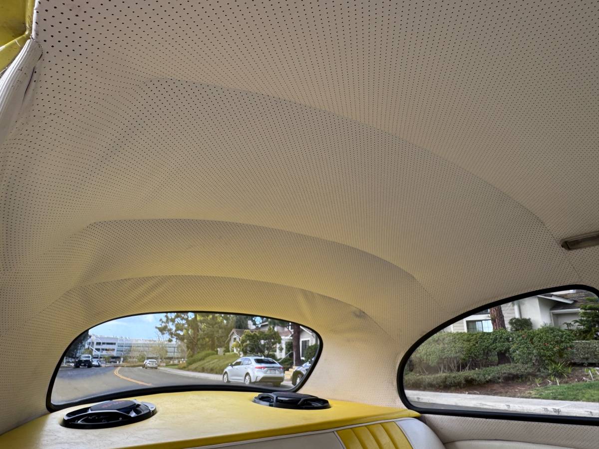 Volkswagen-bug-beetle-1963-yellow-18