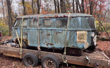 Volkswagen-bus-1961-1