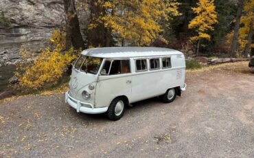 Volkswagen-bus-1965-white-1