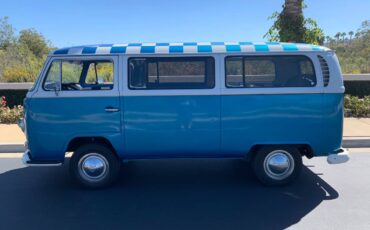 Volkswagen-bus-1968-1