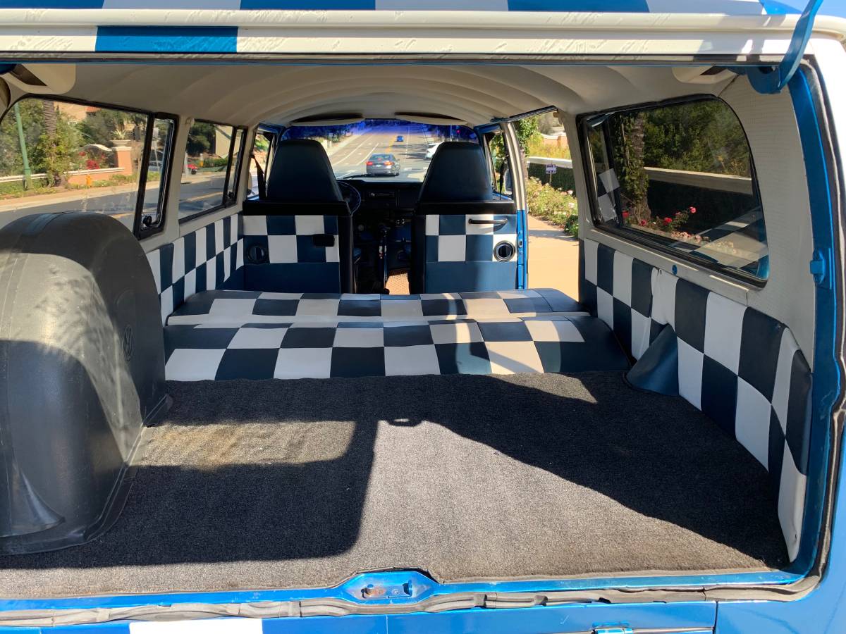 Volkswagen-bus-1968-10