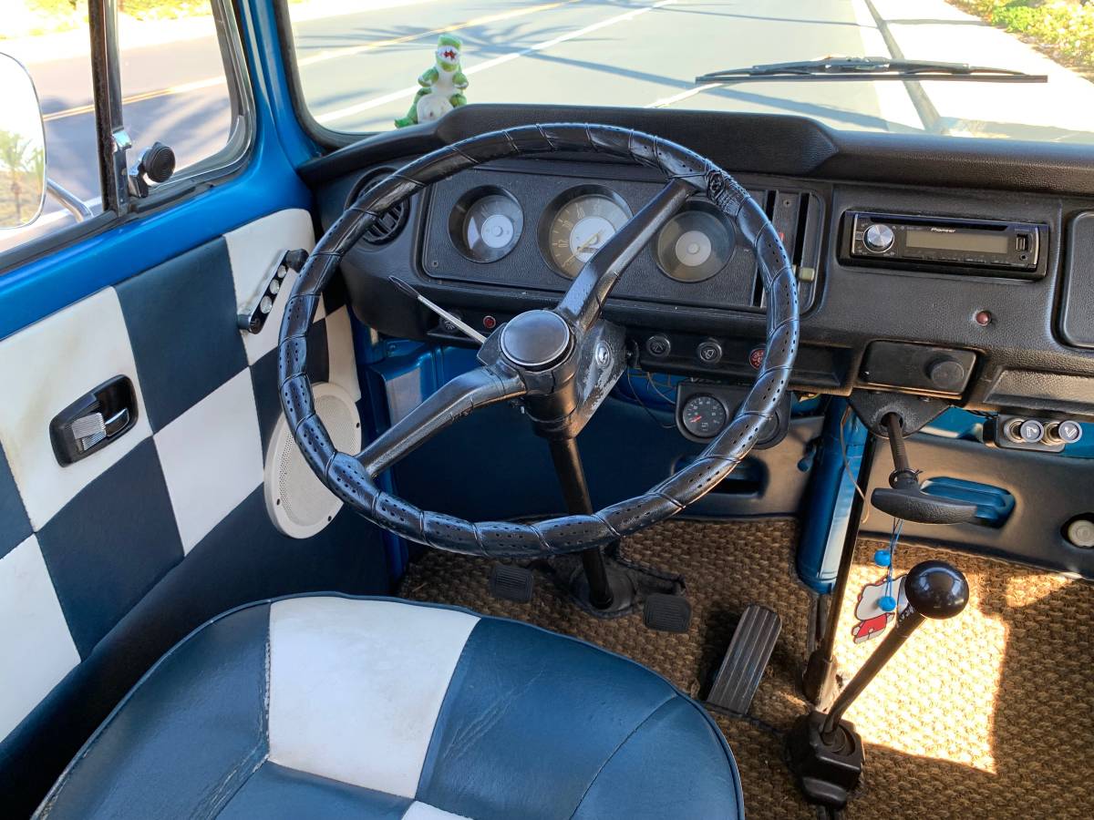 Volkswagen-bus-1968-11