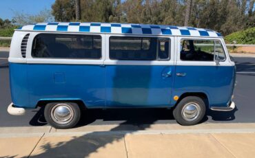 Volkswagen-bus-1968-2