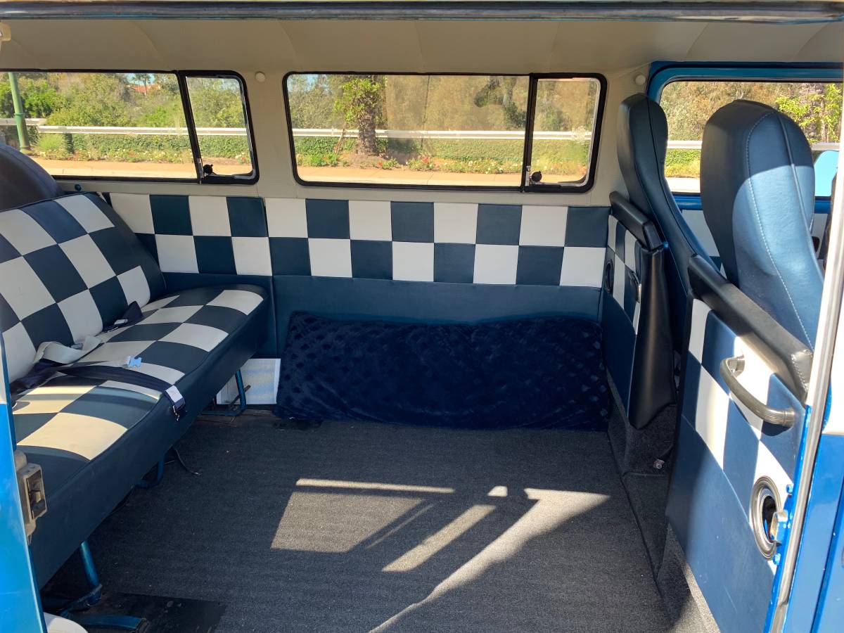 Volkswagen-bus-1968-3