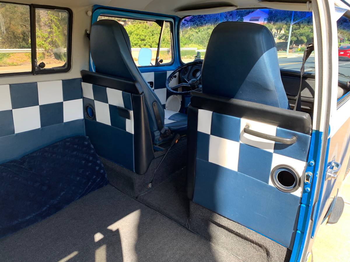 Volkswagen-bus-1968-5