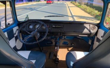 Volkswagen-bus-1968-7