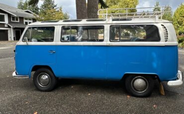 Volkswagen-bus-1968-blue-1