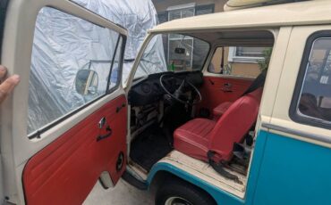 Volkswagen-bus-1968-blue-12