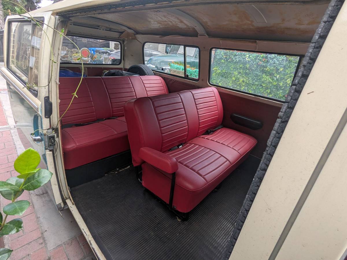 Volkswagen-bus-1968-blue-2
