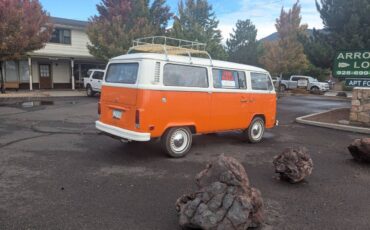 Volkswagen-bus-1968-blue-3
