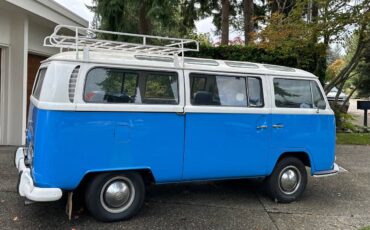 Volkswagen-bus-1968-blue