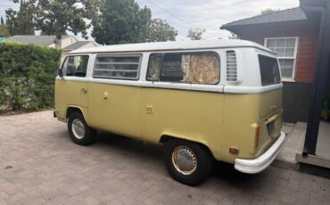 Volkswagen-bus-1972-1