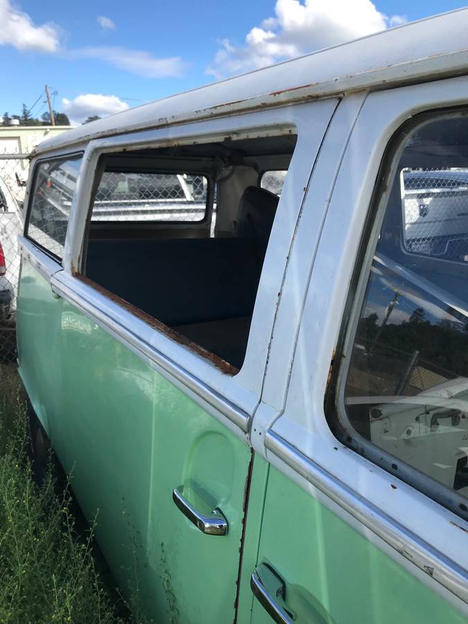 Volkswagen-bus-1972-10