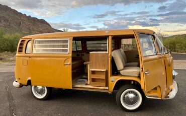 Volkswagen-bus-1972-2