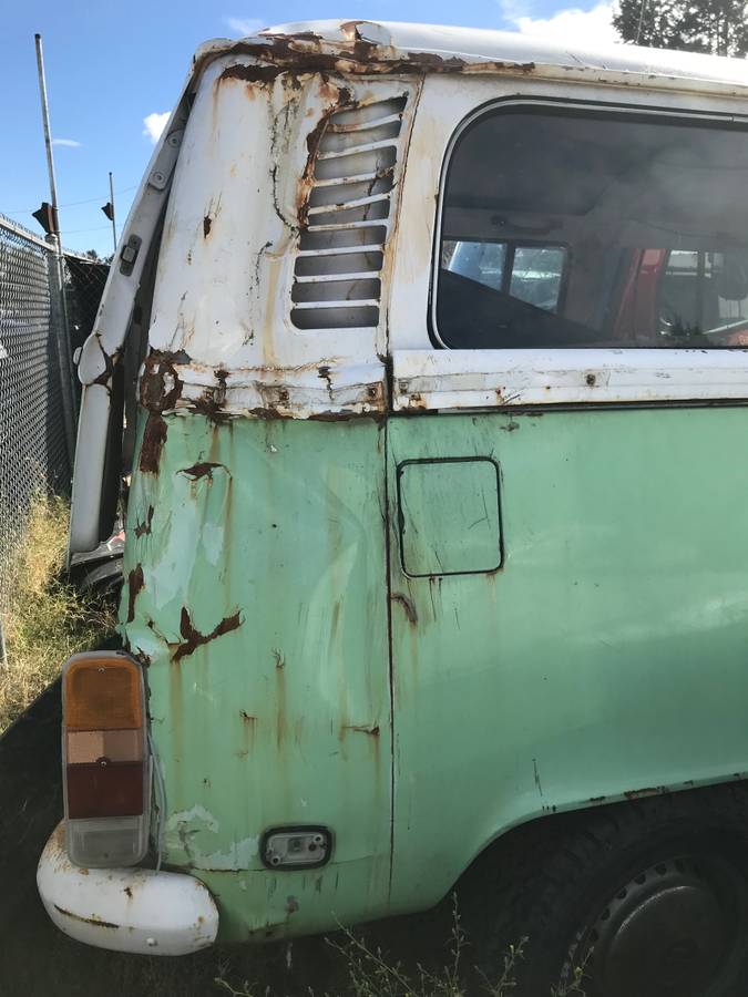 Volkswagen-bus-1972-5