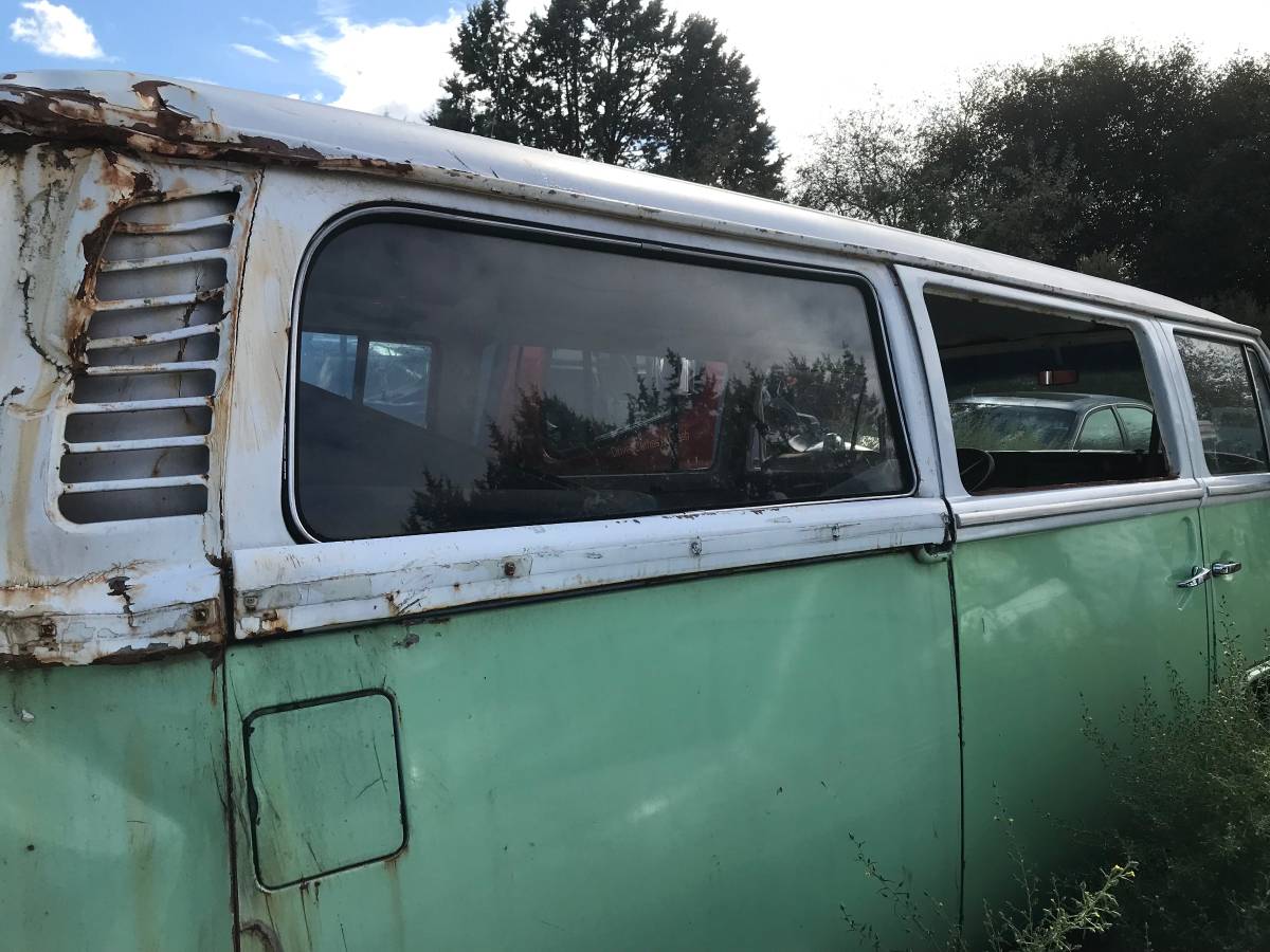 Volkswagen-bus-1972-6