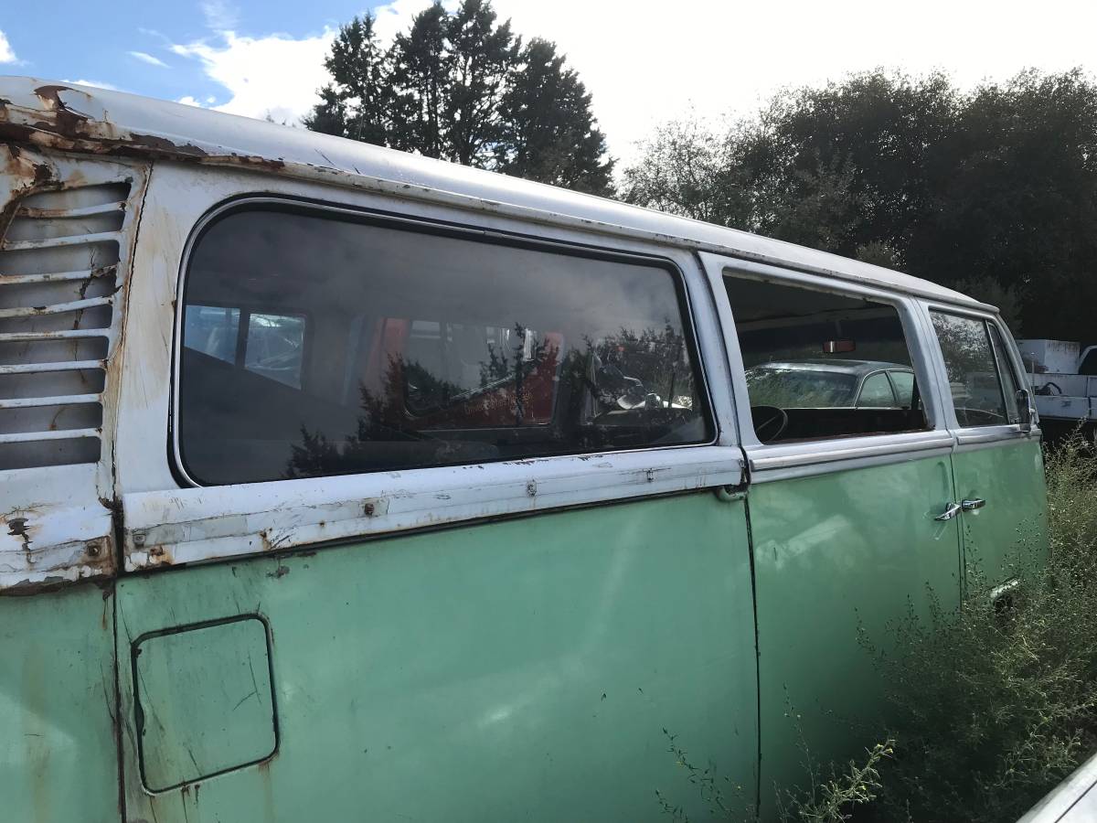 Volkswagen-bus-1972-7