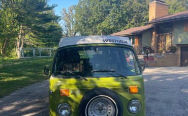 Volkswagen-bus-1977-17