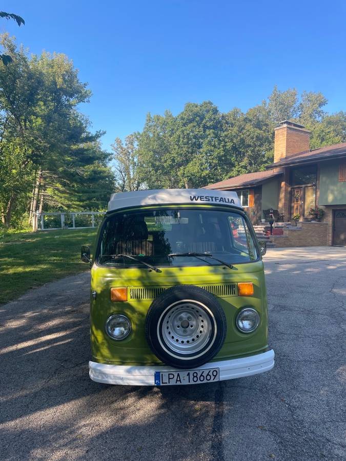 Volkswagen-bus-1977-17