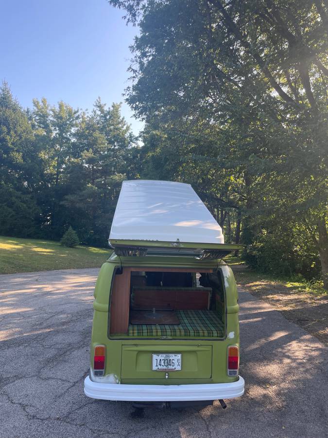 Volkswagen-bus-1977-23