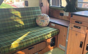 Volkswagen-bus-1977-6