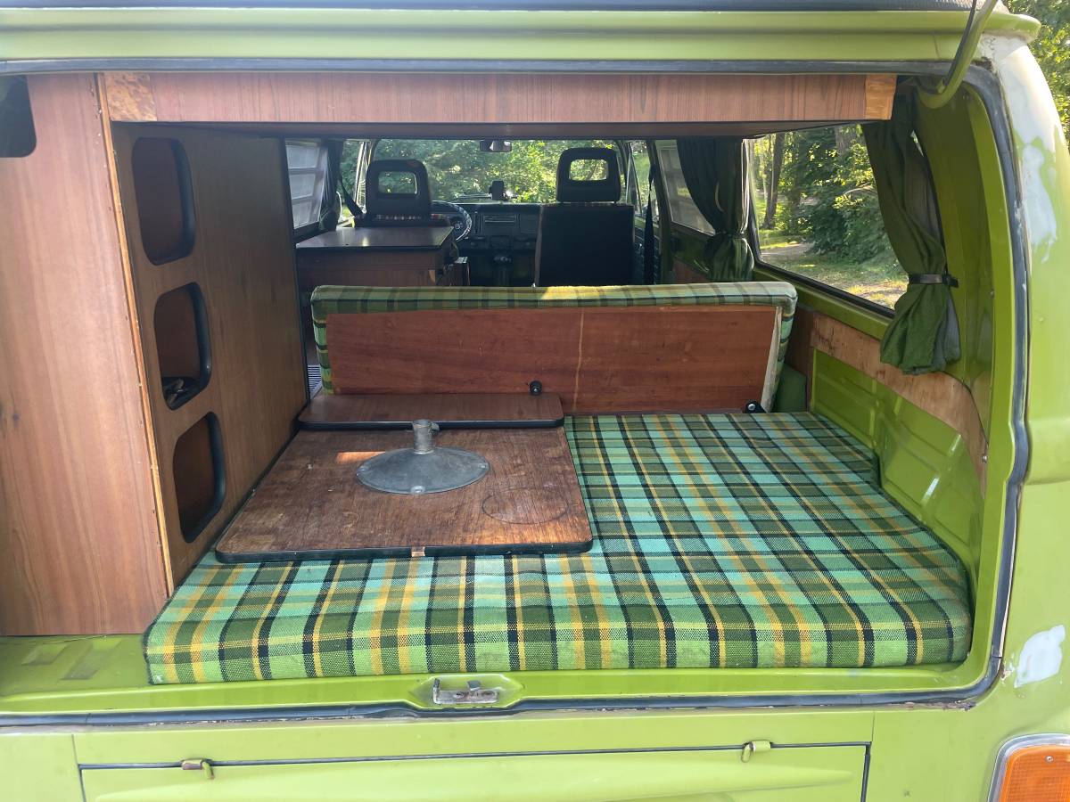 Volkswagen-bus-1977-7
