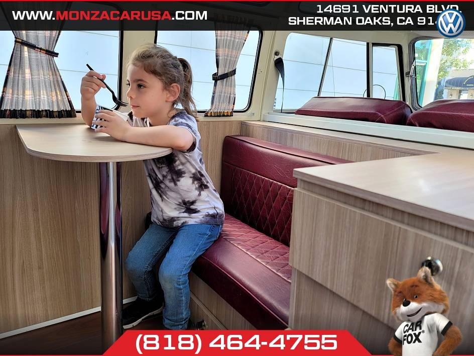 Volkswagen-bus-23-window-23-1974-10