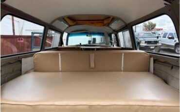 Volkswagen-bus-camper-1973-10